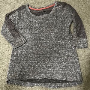 Maurice’s brown 3/4 sleeve top with lace size M